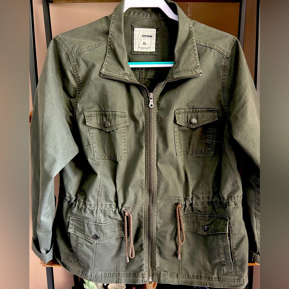 Ladies XL Sonoma Zip Up Jacket.  Army Green